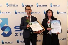 [FOTO] Certyfikat „Studia z przyszłością” dla kierunku technologia chemiczna